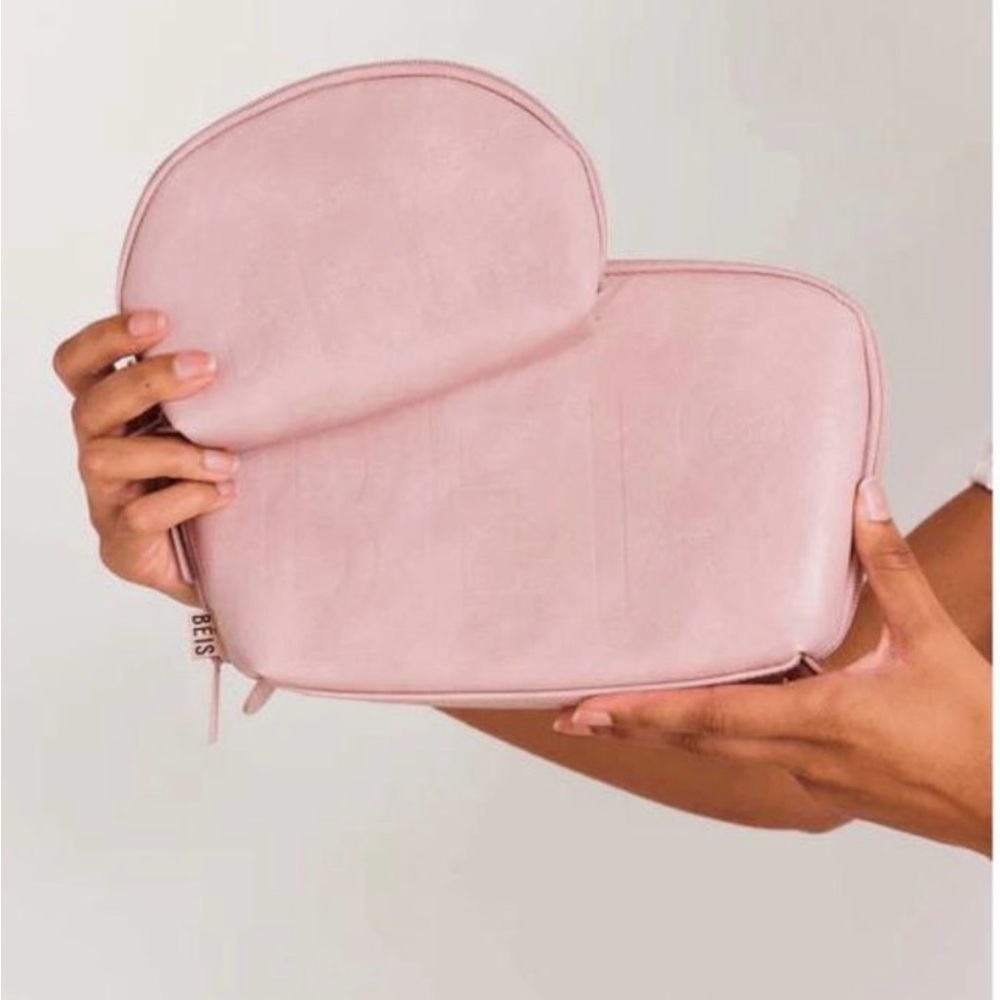 NWOT Beis Cosmetic Pouch Set in atlas pink
